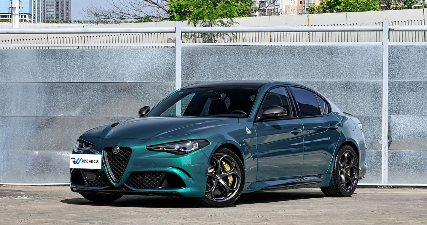 Alfa Romeo Giulia 2024