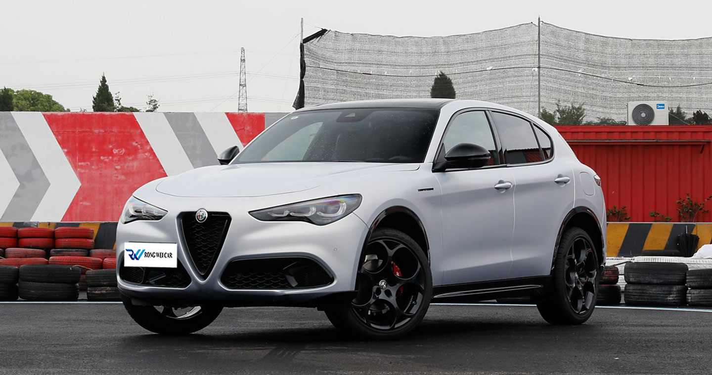 Alfa Romeo Stelvio 2024