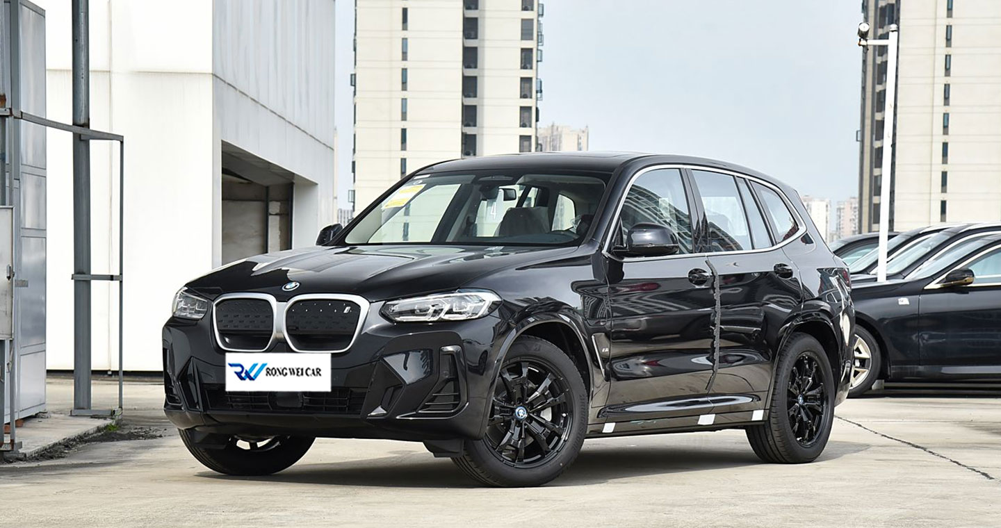 BMW iX3 2024