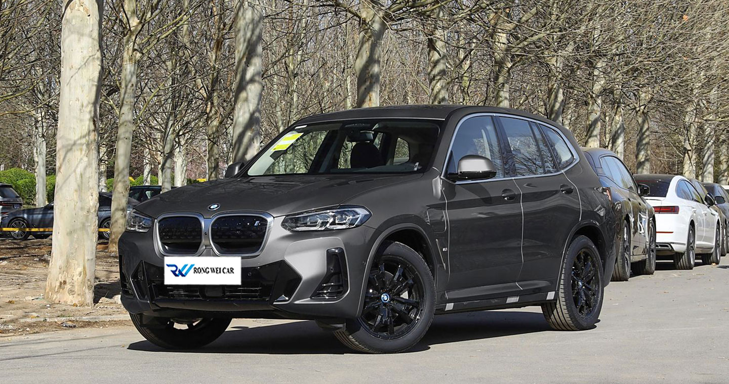 BMW iX3 2024