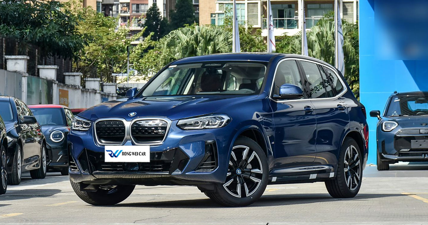 BMW iX3 2024
