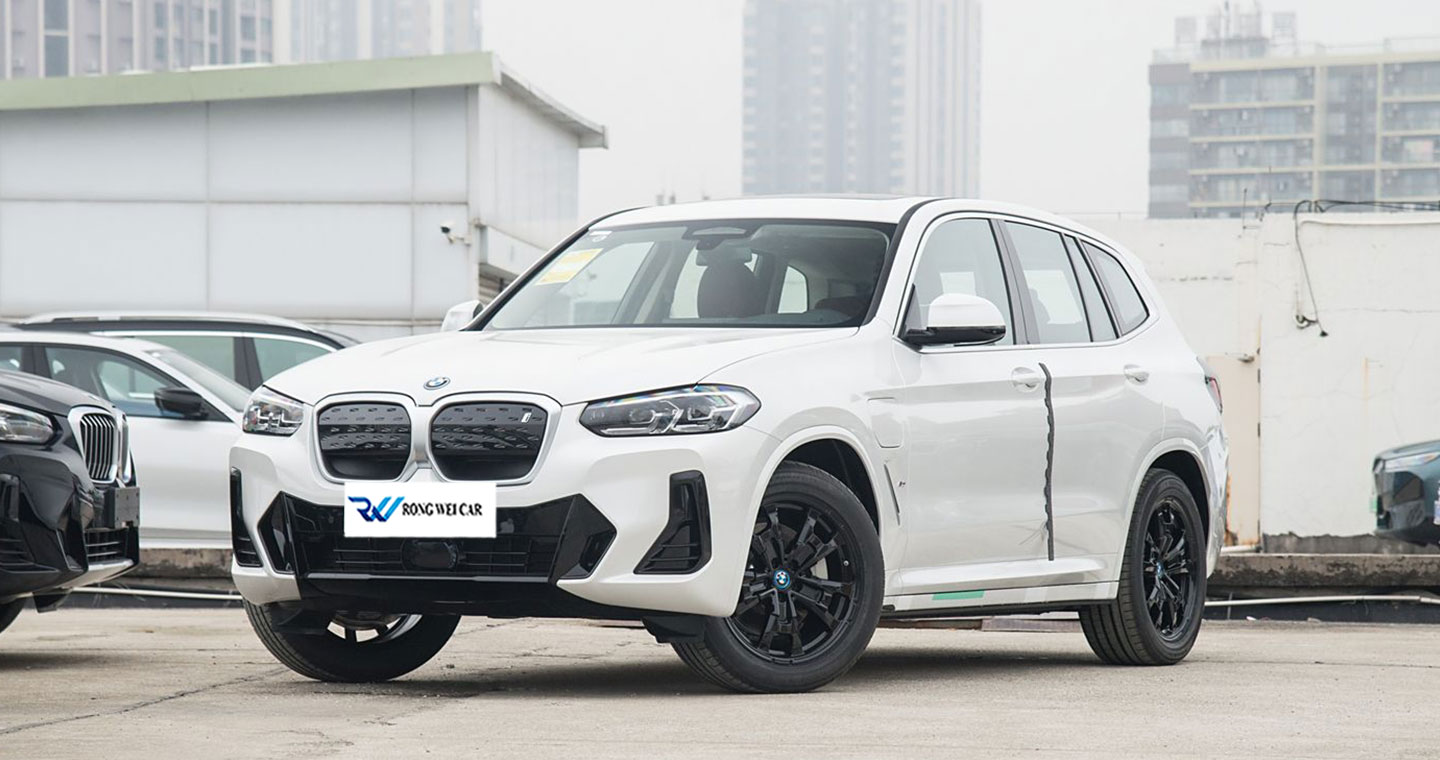 BMW iX3 2024